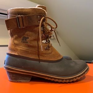 SOREL like new LINED waterproof duck rain boots 10/41